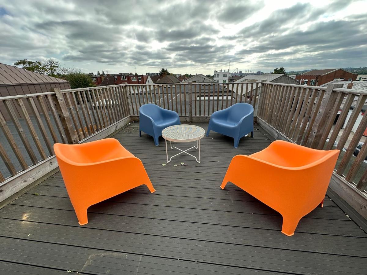 Brilliant Private Bedroom & En-suite In New Flat -1a August House * Londra